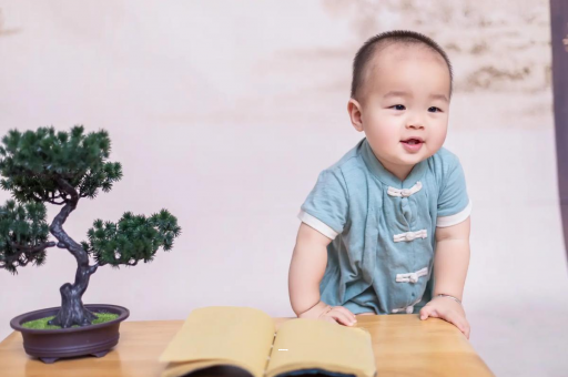 果洛孕妇显怀是几个月